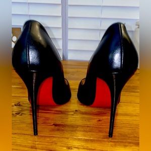 Christian Louboutin black red bottom pumps. EU size 42